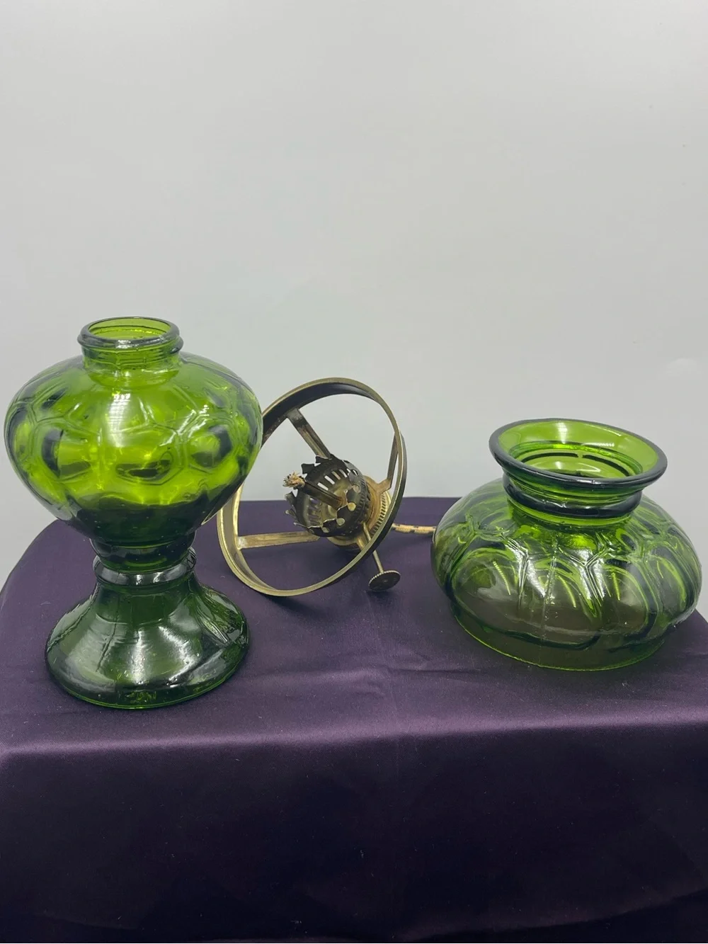 Vintage Emerald Green Pressed Glass Hurricane Oil Lamp w/Brass Metal Wick Collar